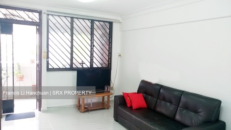 Hougang Avenue 8 thumbnail photo